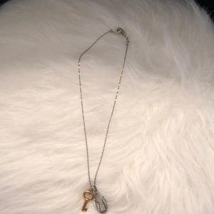 Key Fossil necklace
